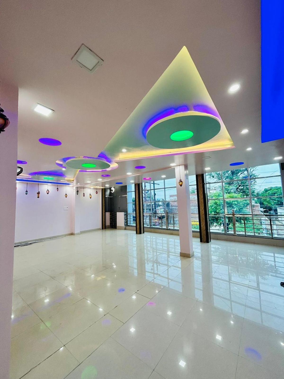 Smart Stays - Mmmut College - Gkp Airport Gorakhpur Buitenkant foto