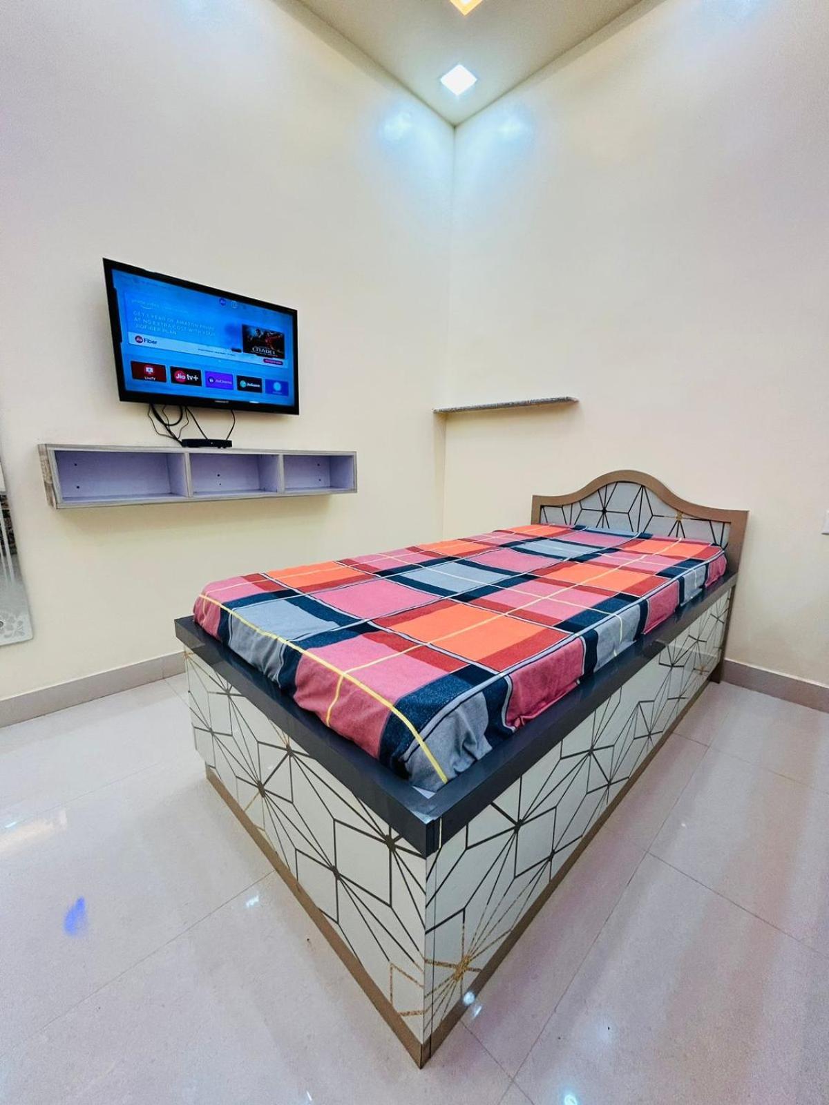Smart Stays - Mmmut College - Gkp Airport Gorakhpur Buitenkant foto