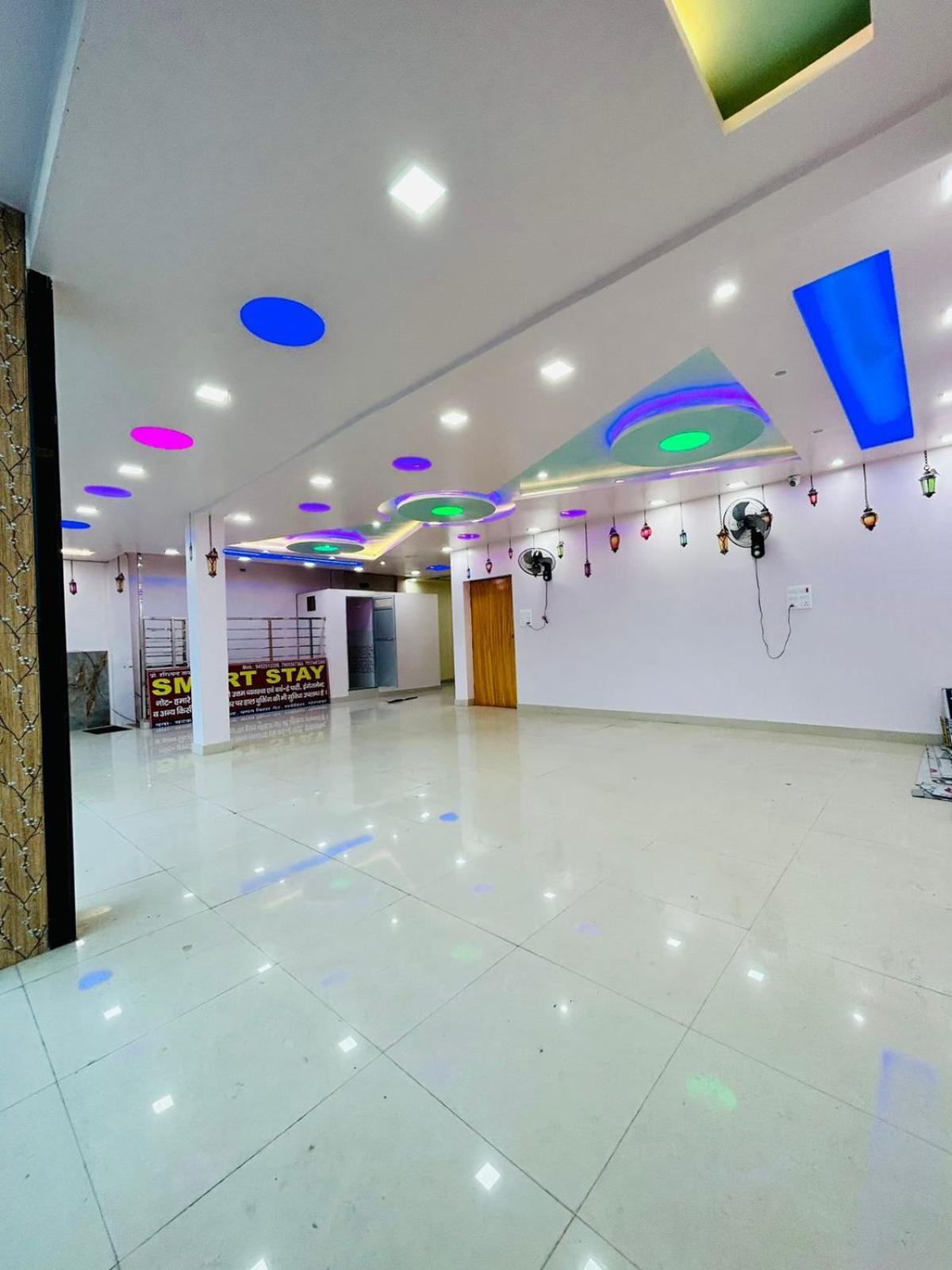 Smart Stays - Mmmut College - Gkp Airport Gorakhpur Buitenkant foto